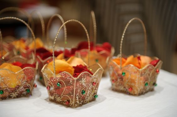 how to offer hospitality